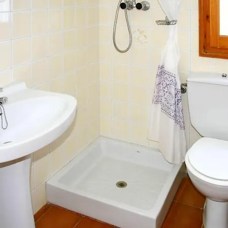 Torre Soli Nou Sleeps 4 アパート *